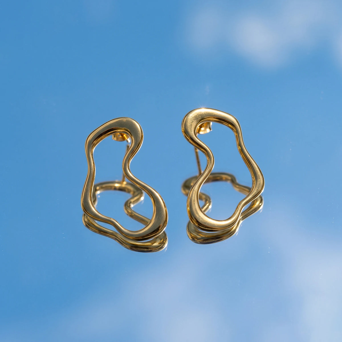 QIAOREN 14071 Irregular Hollow Stud Earrings, Wavy Freeform Open Ring Ear Stud Jewelry Gift for Daily Fashion Outfits