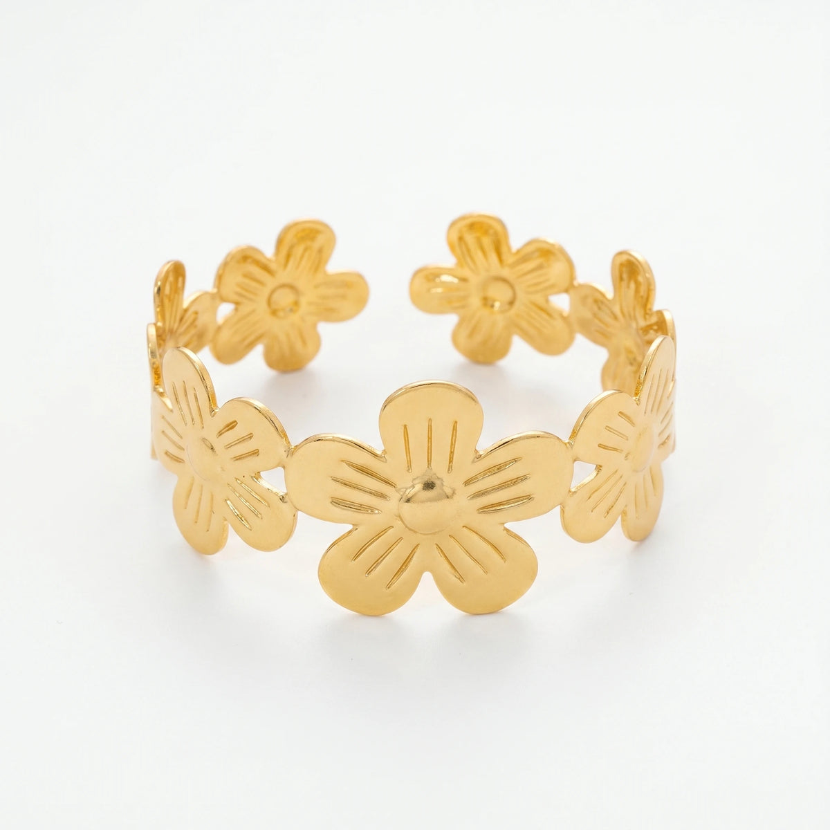 QIAOREN 12710 Boho Irregular Big Small Sculpted Flower Open Gold Bangle Stainless Steel Hollow Stackable Bracelet Wholesale