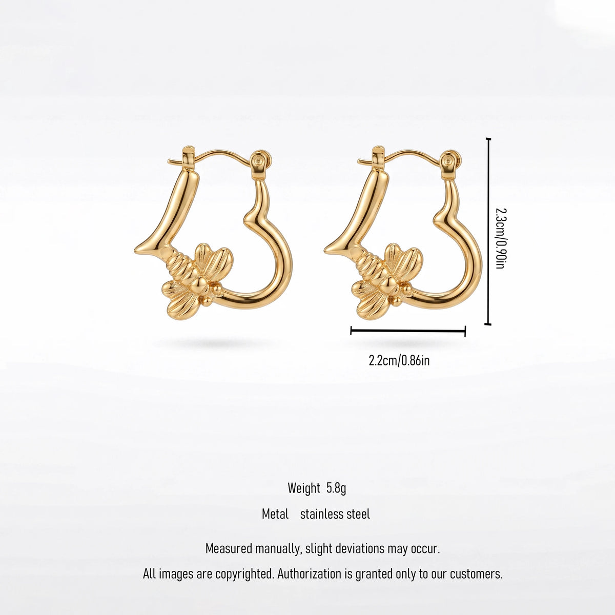 QIAOREN 12541 Sweet Bee Charm Hollow Heart Huggie Hoops Stainless Steel 18K Gold Plated Trendy Click Earrings Daily Outfit