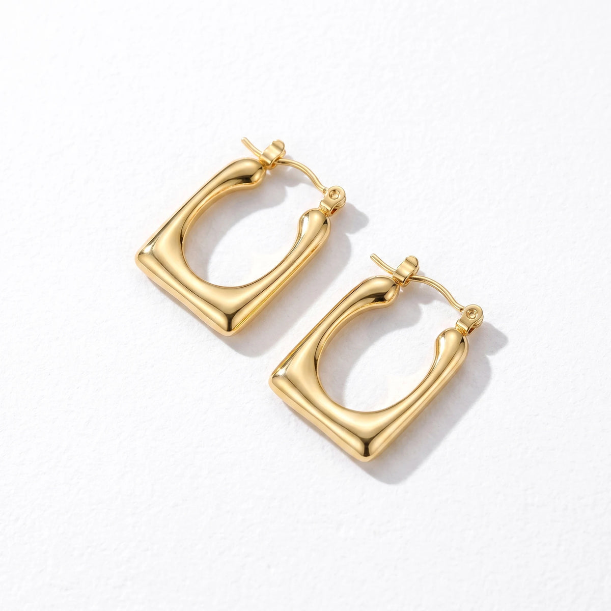 QIAOREN 12532 Bold Rectangular Hoop Earrings Gold Stainless Steel Chunky U Shaped Hoops Women 90s Retro Jewelry US EU