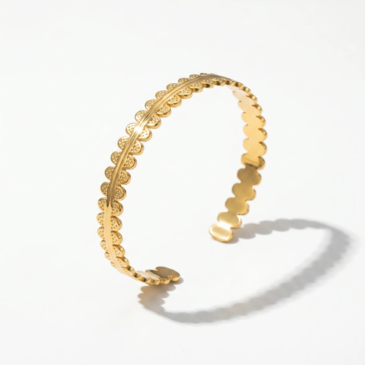 QIAOREN 12717 Stainless Steel 18K Gold Adjustable Cuff Bracelet Textured Oval Disc Bangle For Women Daily Jewelry