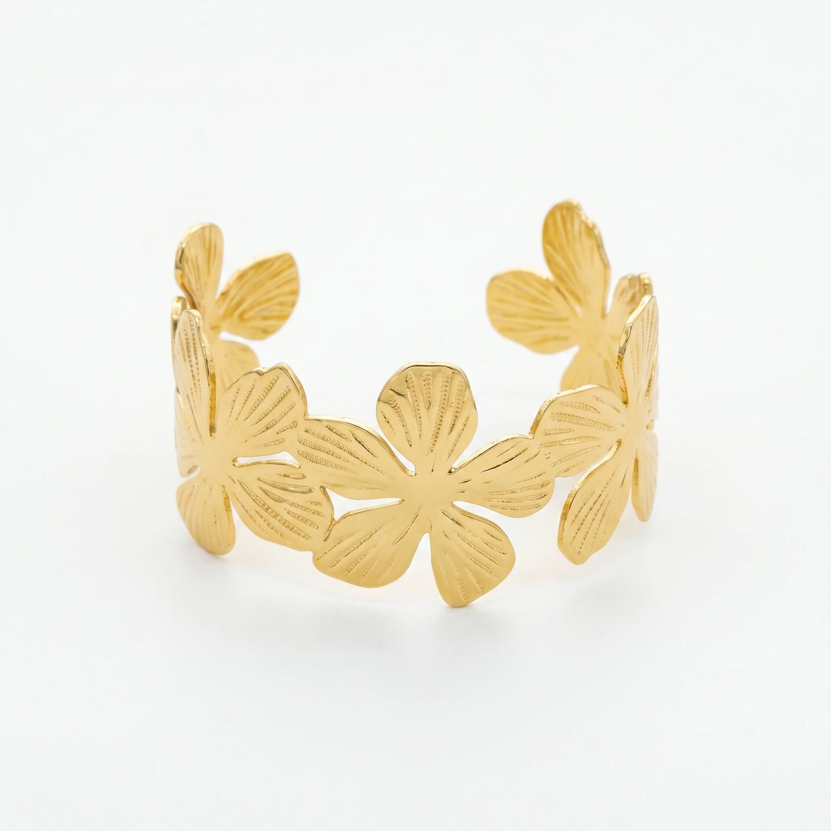 QIAOREN 12710 Boho Irregular Big Small Sculpted Flower Open Gold Bangle Stainless Steel Hollow Stackable Bracelet Wholesale