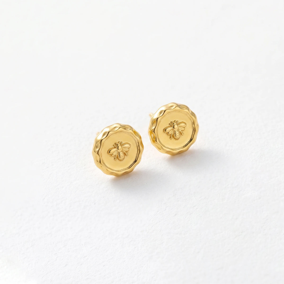 QIAOREN 13246 18K Gold PVD Plated Stainless Steel Plumeria Stud Earrings Polished Five Petal Flower Ear Studs