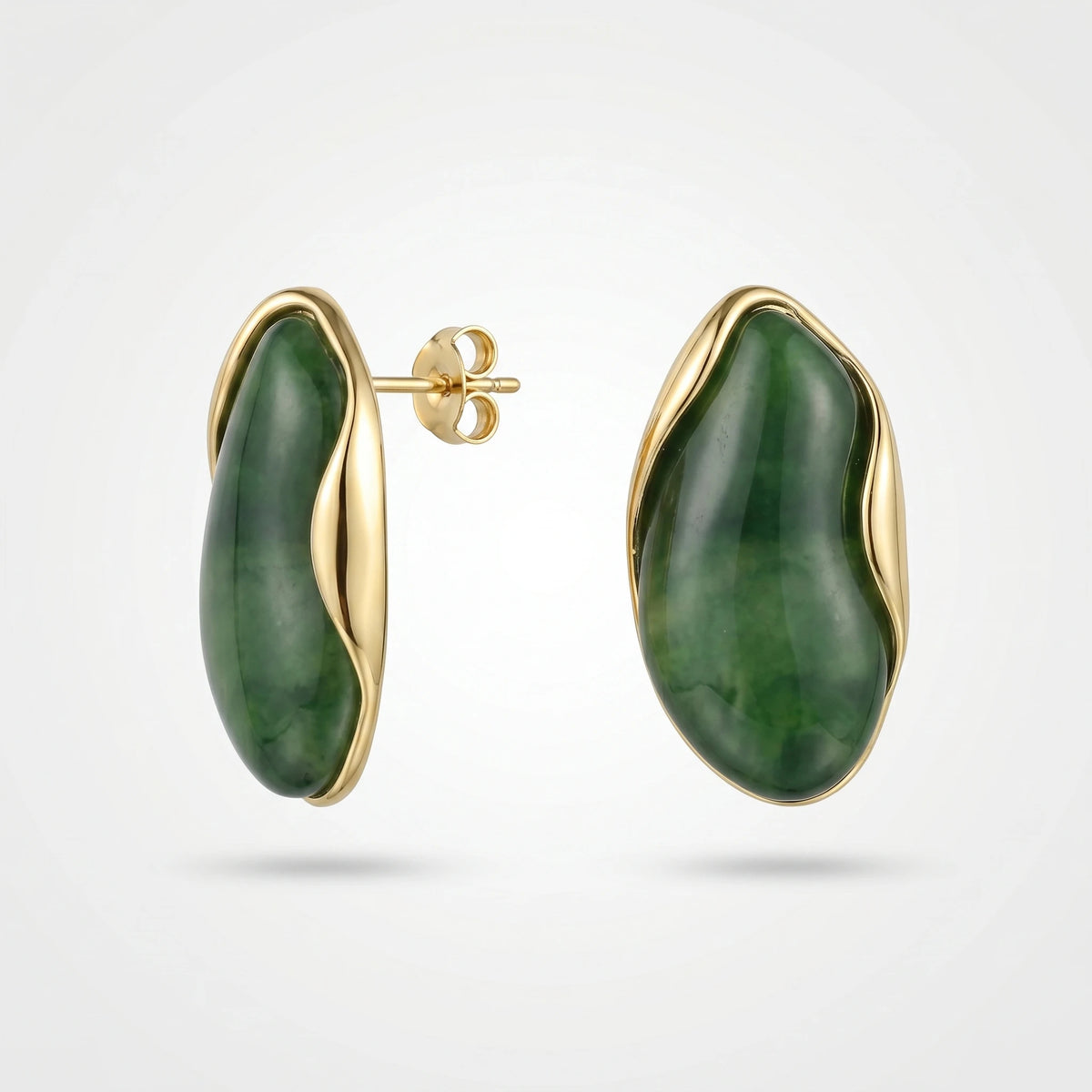 QIAOREN 11301 Vintage French Style Marbled Resin Stud Earrings 18K Gold Plated Stainless Steel Casual Wear Jewelry