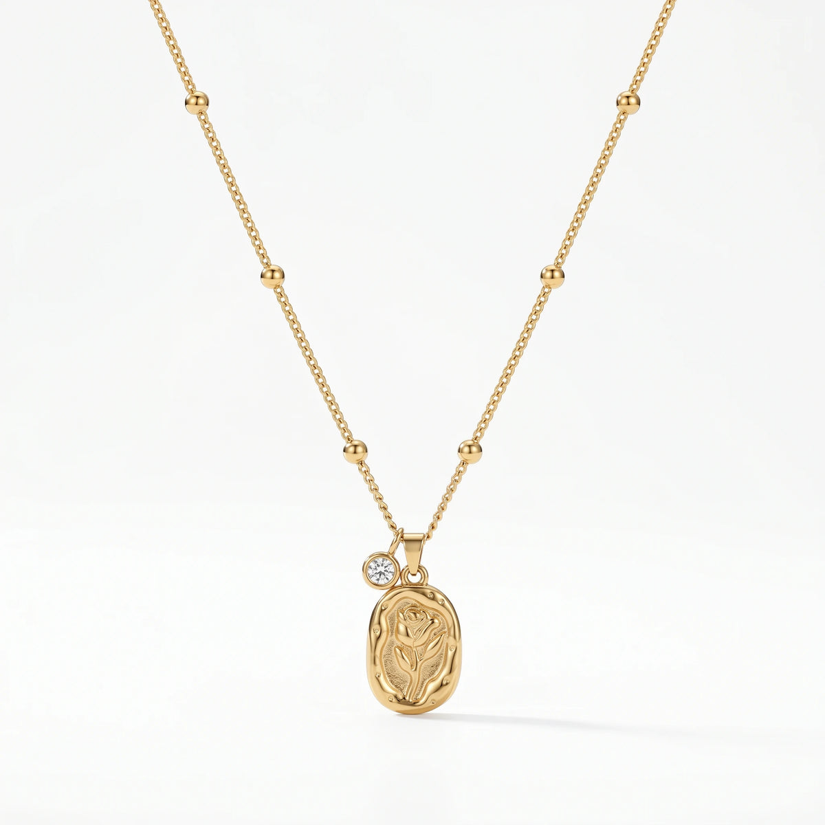 QIAOREN 11747 Anti-Tarnish 18K Gold Plated Stainless Steel Rose Embossed Pendant Necklace