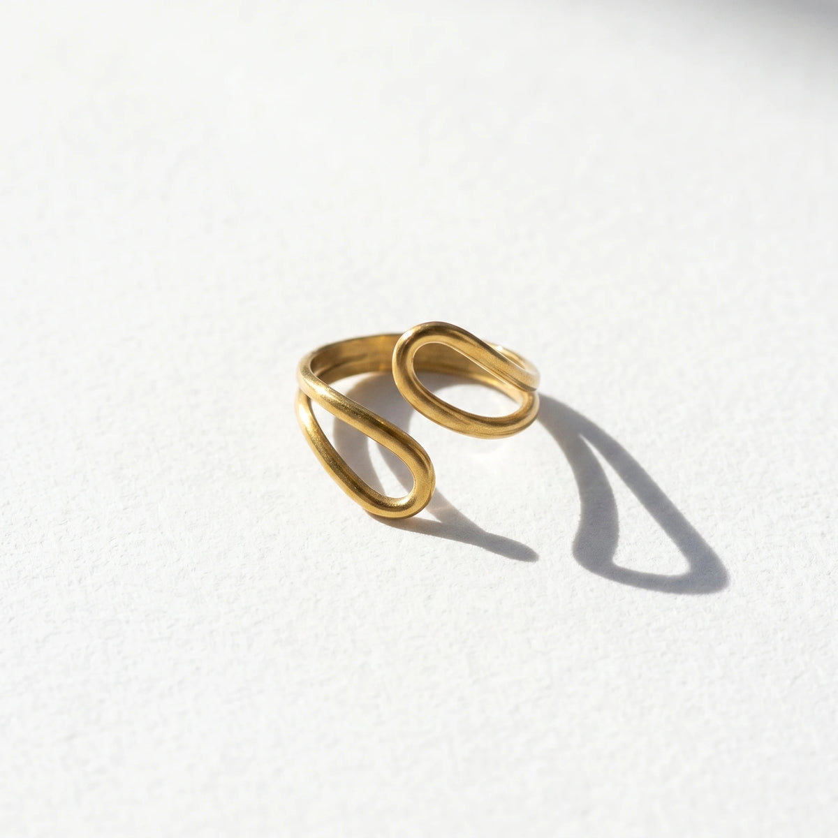 QIAOREN 13086-90 5Pcs 18K Gold Plated Stainless Steel Open Ring Set, Adjustable Stackable Heart Finger Rings