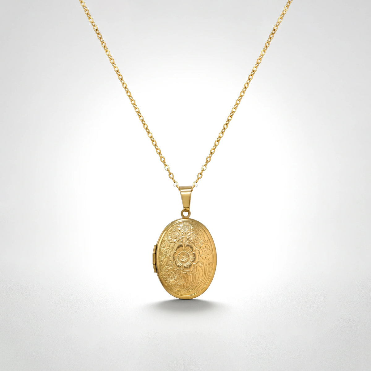 QIANREN 11977 Wholesale 18K Gold Plated Stainless Steel Oval Locket Necklace Vintage Embossed Floral Photo Keepake Pendant