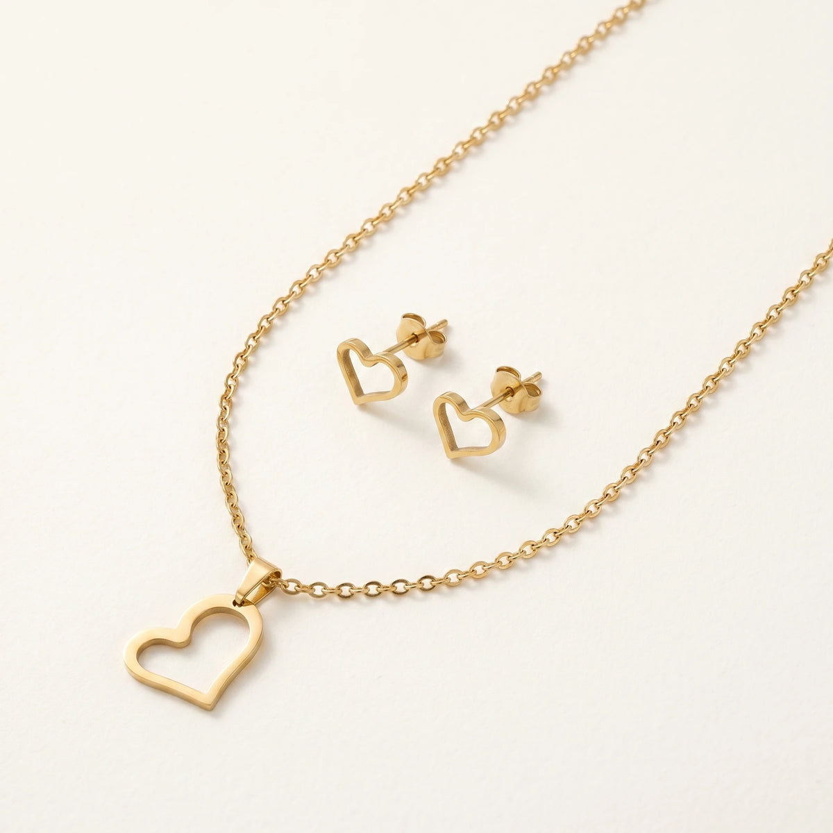 QIAOREN 11741 Waterproof 18K Gold Open Heart Jewelry Set Stainless Steel Beach-Ready Necklace & Earrings