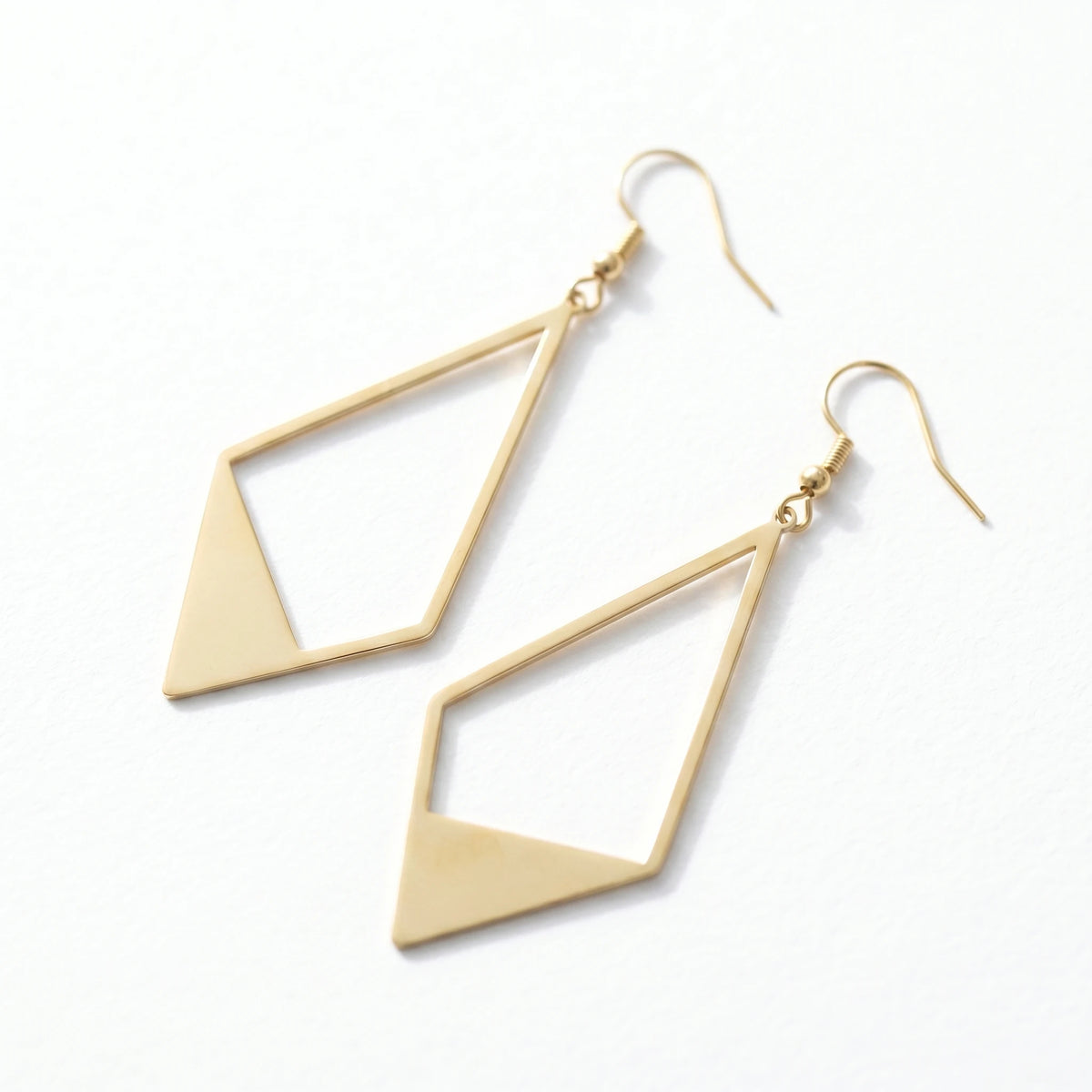 QIAOREN 10937 Hypoallergenic Stainless Steel Geometric Women's Earrings 18K Gold Plated Waterproof Tarnish Resistant Pendant