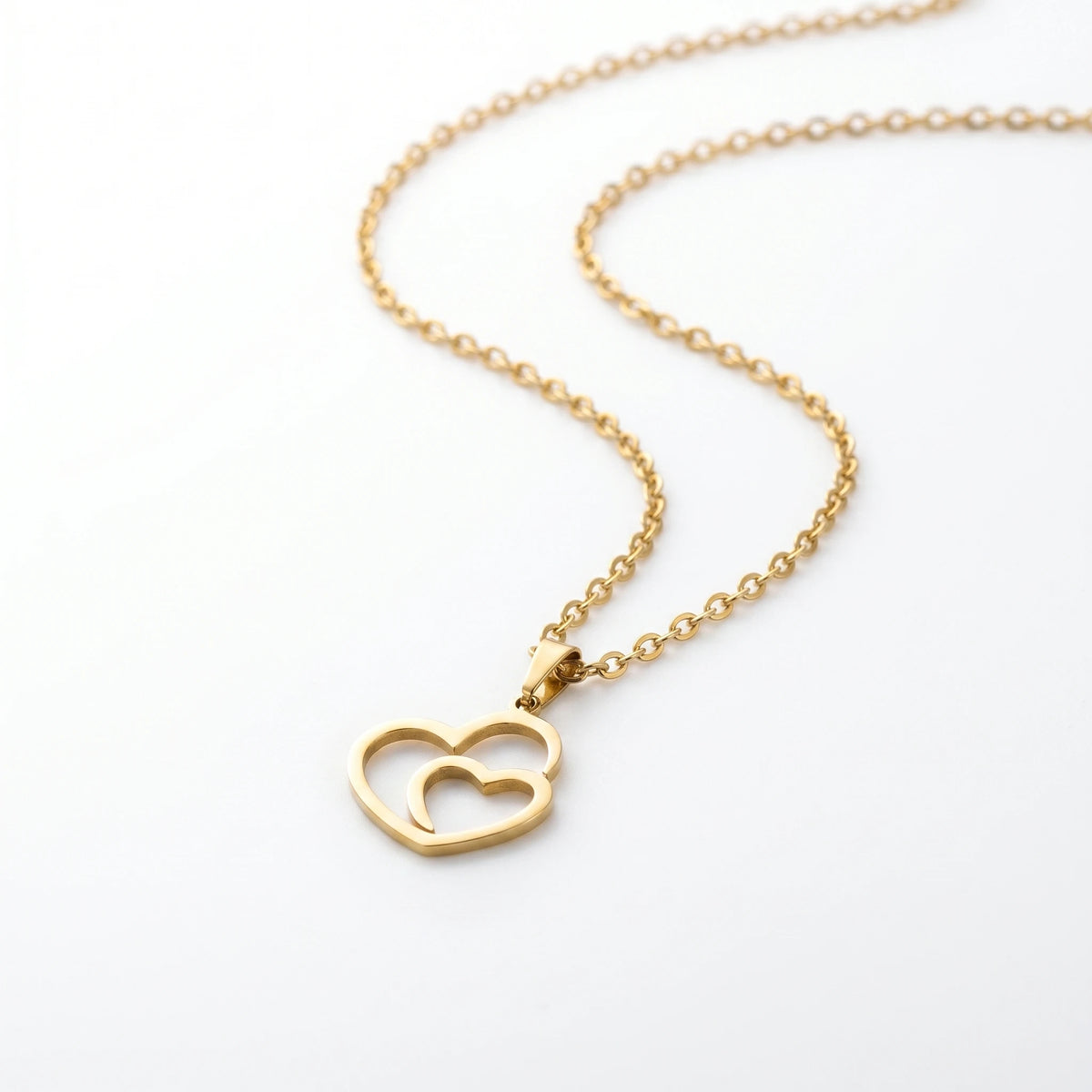 QIAOREN 12876 18K Gold Plated Double Heart Necklace, Waterproof Tarnish Free Stainless Steel Minimalist Interlocking Jewelry