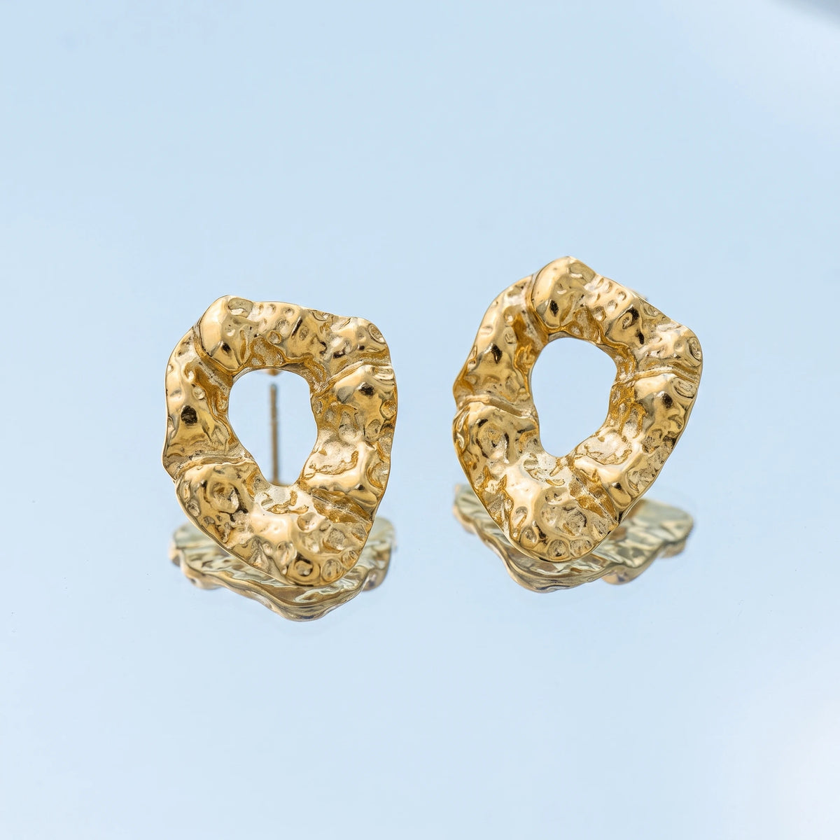 QIAOREN 14065 Hammered Irregular Hollow Oval Stud Earrings, Crinkled Organic Textured Open Ring Ear Stud Jewelry Gift