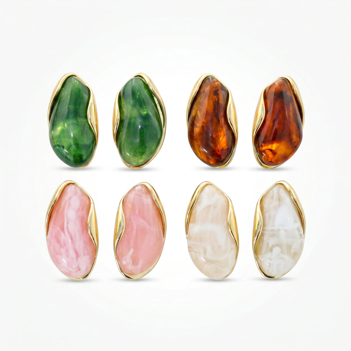 QIAOREN 11301 Vintage French Style Marbled Resin Stud Earrings 18K Gold Plated Stainless Steel Casual Wear Jewelry