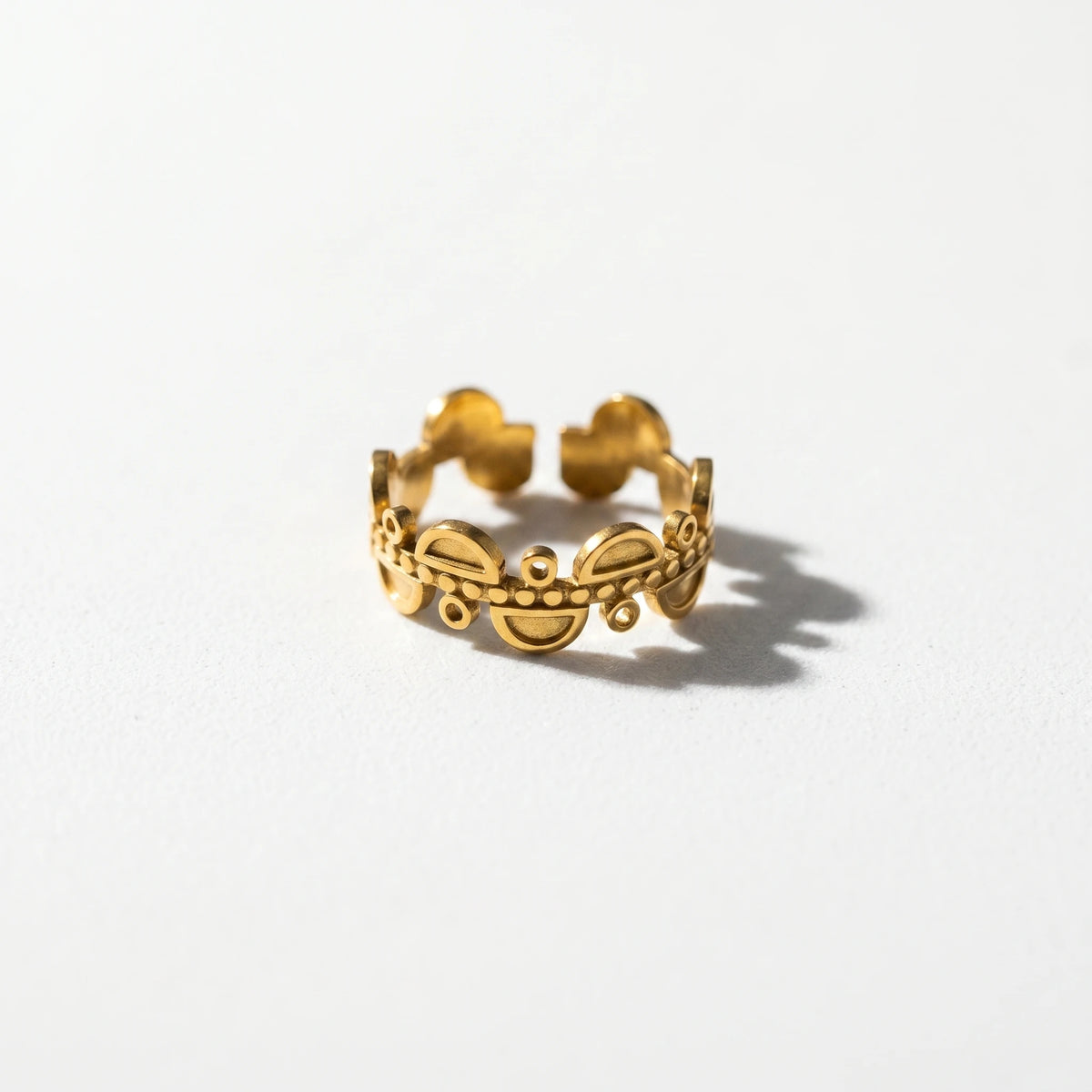 QIAOREN 5Pcs 18K Gold Plated Stainless Steel Open Ring Set, Adjustable Stackable Durable Finger Rings